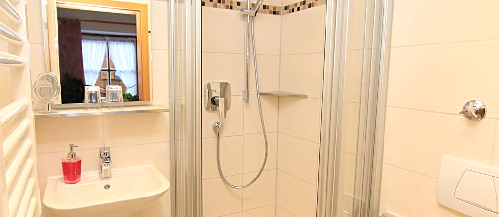 Ferienwohnung-Robert-Koller-02-Bad